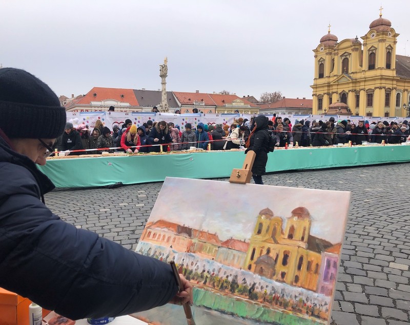 FOTO/ Așa arată cel mai lung sendviș din România. Au fost folosite 181 de pâini!