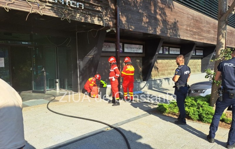 Incendiu la sauna unui centru de agrement din Constanța. 20 de persoane s-au evacuat