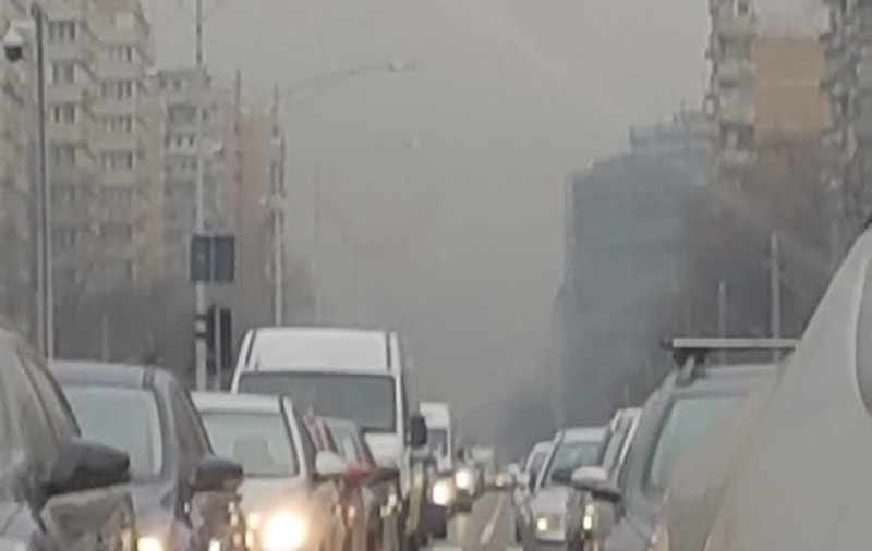 Scandal pe tema poluării din  Bucureşti: Primăriile, amendate. Firea dă vina pe CET-uri