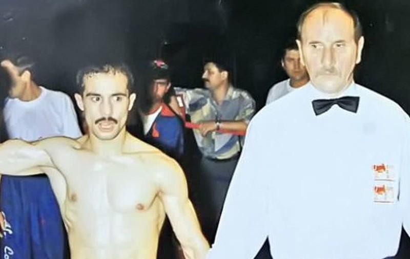Gheorghe Petrică Paraschiv, fost vicecampion mondial de box, a fost arestat în trafic pentru trafic de droguri