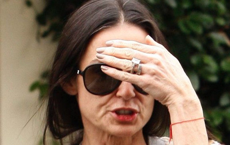 Demi Moore refuză să meargă la reabilitare