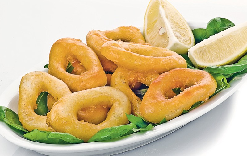 Găteşte greceşte! Iată trei preparate delicioase cu iz de tavernă