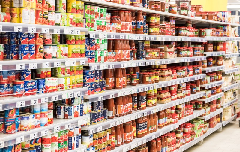 Un déjà-vu. Cum am ajuns să-mi aduc aminte de oribilii ani '80 într-un supermarket din 2022