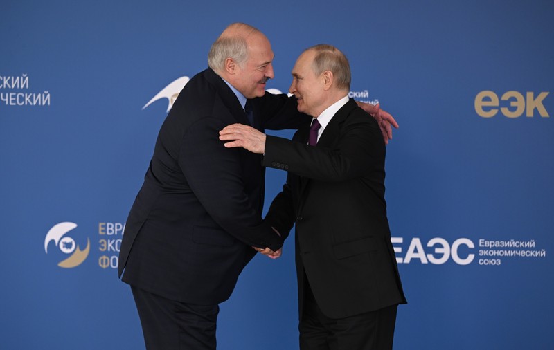 Mesajul Rusiei pentru SUA, după criticile privind transferul de arme nucleare în Belarus: „Washingtonul ar avea nevoie de puțină introspecție"