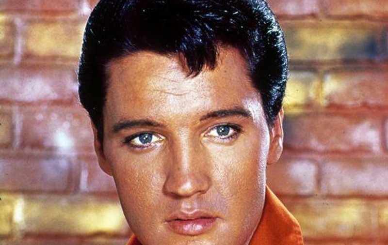 Şi mort, Elvis câştigă cei mai mulţi bani