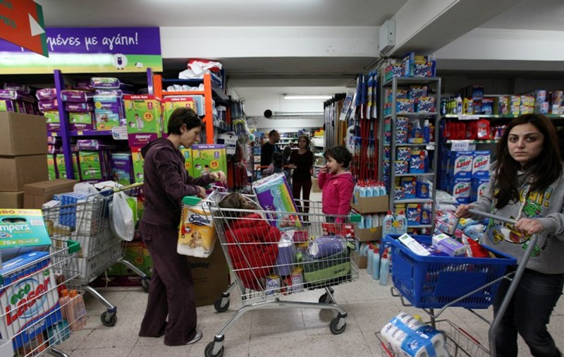CIPRIOȚII vor ajunge să moară de FOAME? Vezi ce se întâmplă în supermarketurile din ”insula Afroditei”