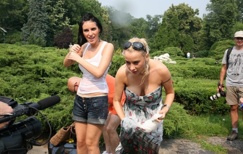 Foto | Pamela de România despre Sara de la ProFm: "Niciun bărbat nu m-a făcut să mă simt atât de udă"