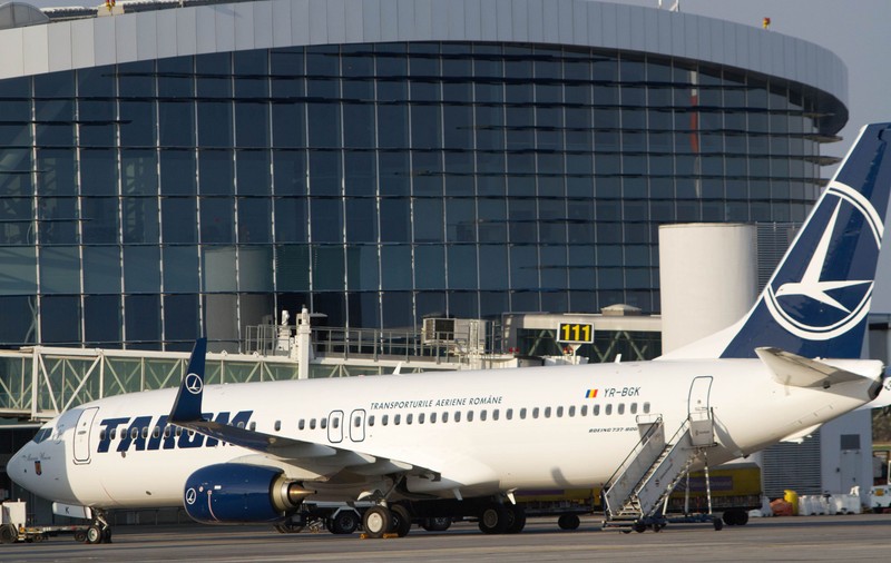 Viorica Dăncilă a trimis Corpul de Control la TAROM după ce Cuc ar fi cerut ca toate avioanele să rămână la sol în ziua moțiunii
