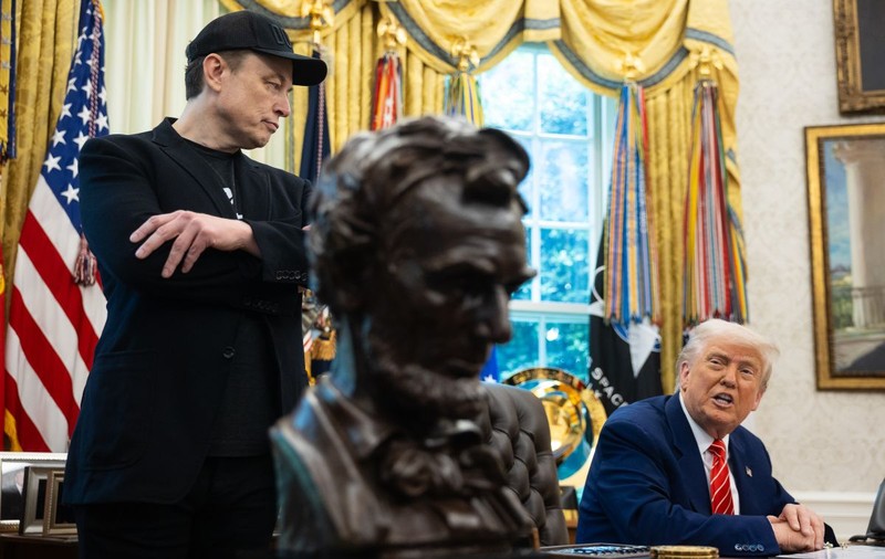 Administrația Trump caută înlocuitor pentru SpaceX, compania lui Elon Musk