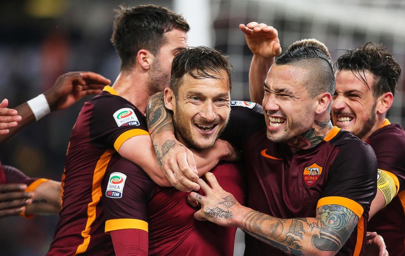 Francesco Totti, fotbalistul lui AS Roma, a fost comparat cu Nadia Comăneci! / VIDEO