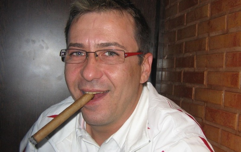 SCANDAL URIAŞ ÎN MUZICA ROMÂNEASCĂ! Florin Chilian, ACUZAT DE FURT de 89 de vedete 