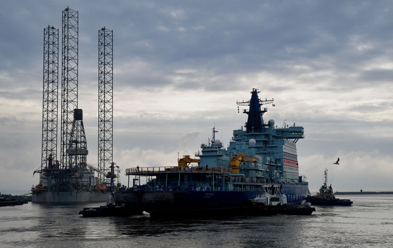 De ce construcția spărgătoarelor de gheață cu propulsie nucleară este domeniu prioritar în noua doctrină maritimă semnată de Putin