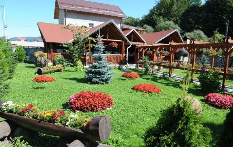 Cât vor cheltui românii de Paște pentru cazare
