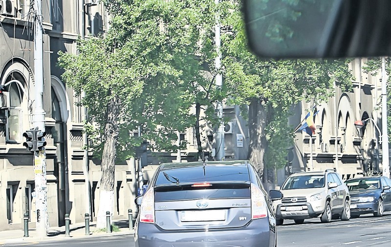 Ponta, îţi laşi şoferul să-şi facă de cap?