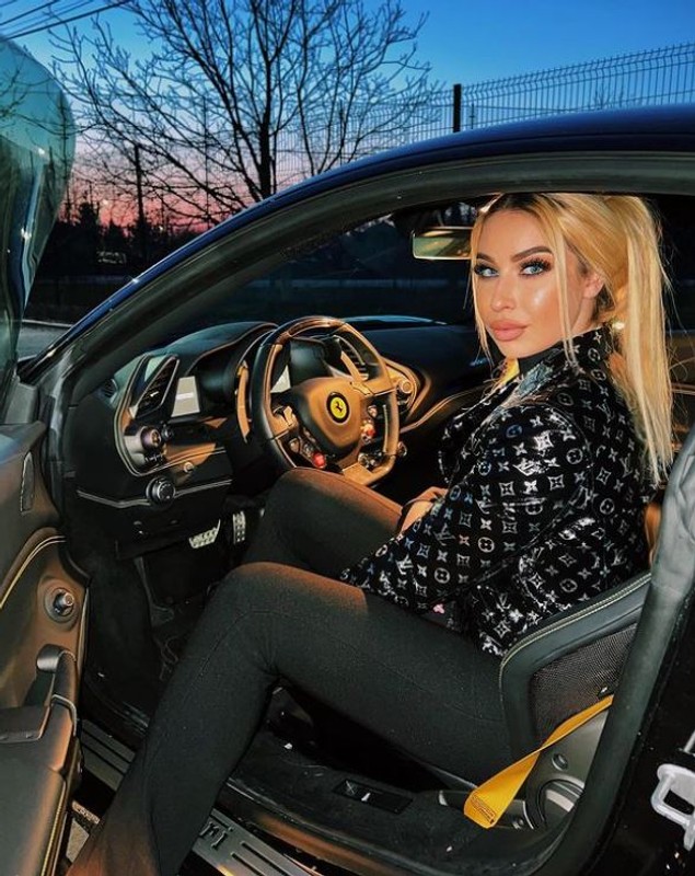 Sarah Dumitrescu, adevărul despre intervențiile estetice. Cum a reacționat Anamaria Prodan: „Să vadă toată România”