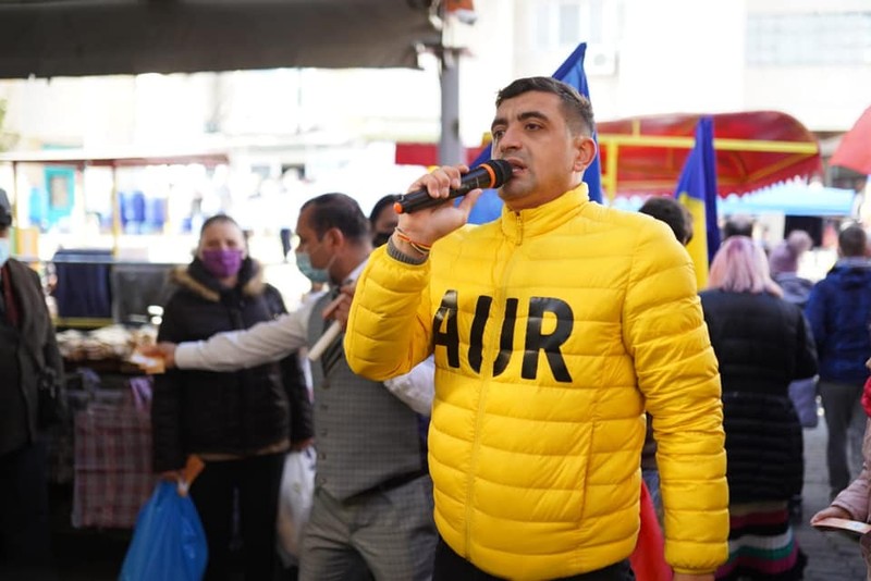 George Simion protestează față de închiderea piețelor, în campania electorală