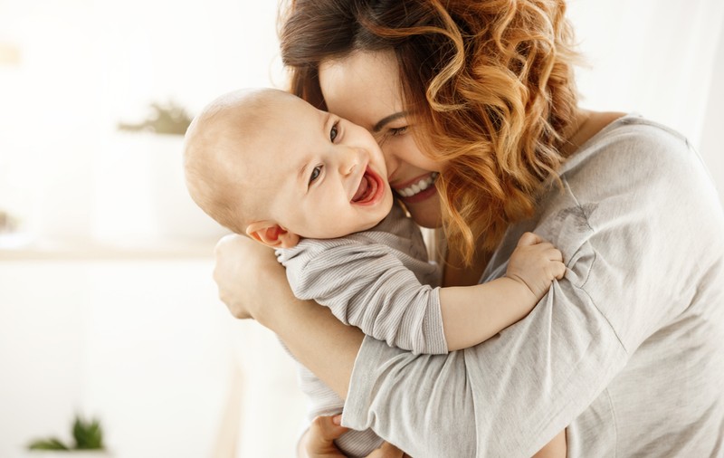 6 reguli de igienă de care trebuie să ții cont când ai un bebeluș