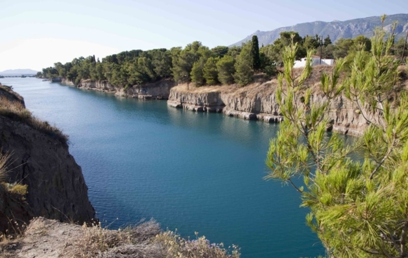 Vrei un concediu de vis în Grecia? Iată cât costă cazarea!