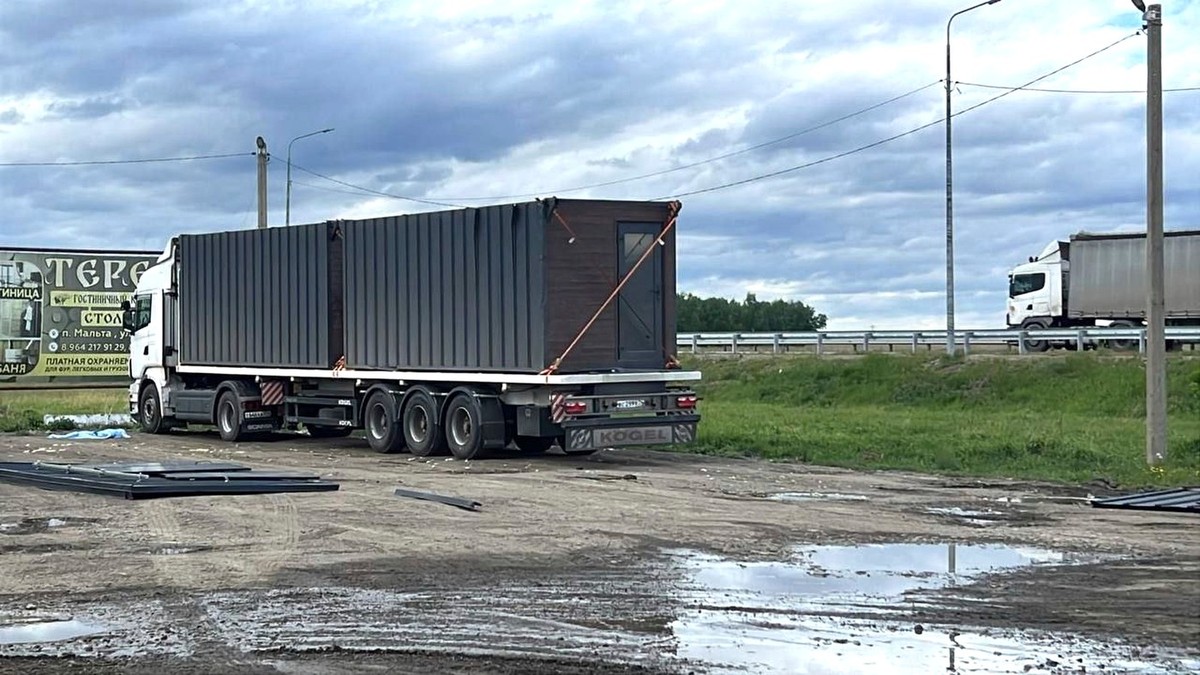 Camionul folosit în atacul de la baza aeriană Belaia din Irkuțk Foto: Profimedia
