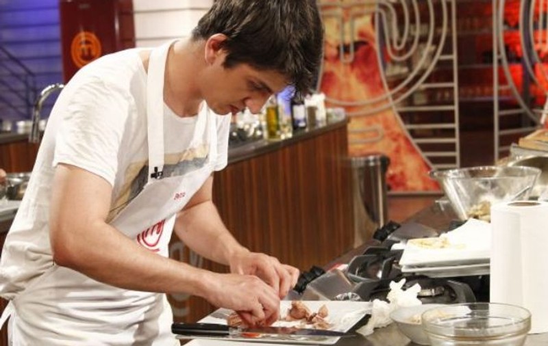 Marele câştigător de la MasterChef, Petru Buiucă, îi face DECLARAŢII de DRAGOSTE iubitei cu MICUL DEJUN!