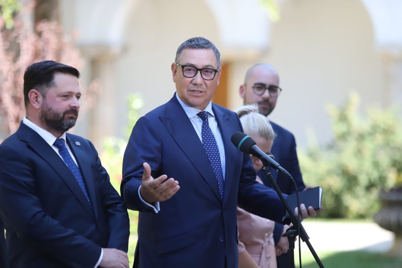 Victor Ponta la declarații după Consultările de la Cotroceni, 17 septembrie 2026. Sursă foto: Dumitru Angelescu