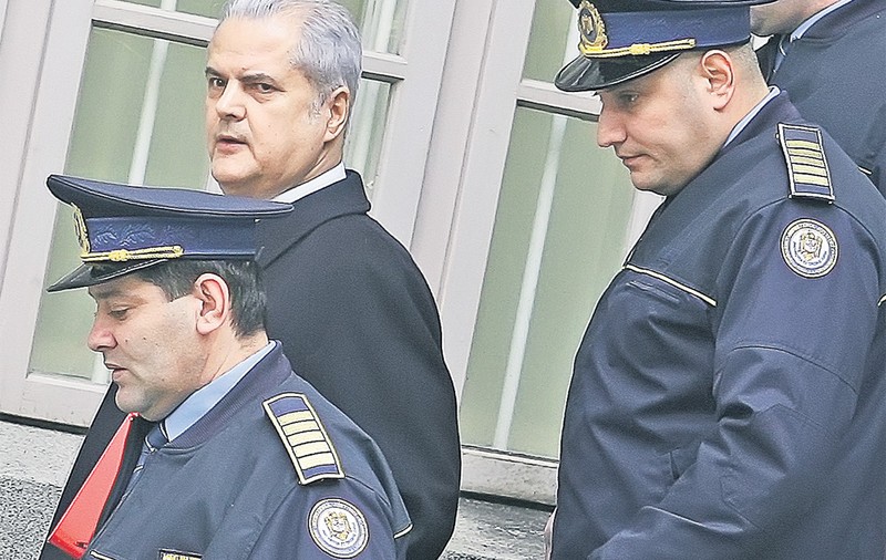 Adrian Năstase A PICAT ÎN DEPRESIE? MESAJUL DE DUPĂ GRATII al fostului premier ESTE ÎNGRIJORĂTOR