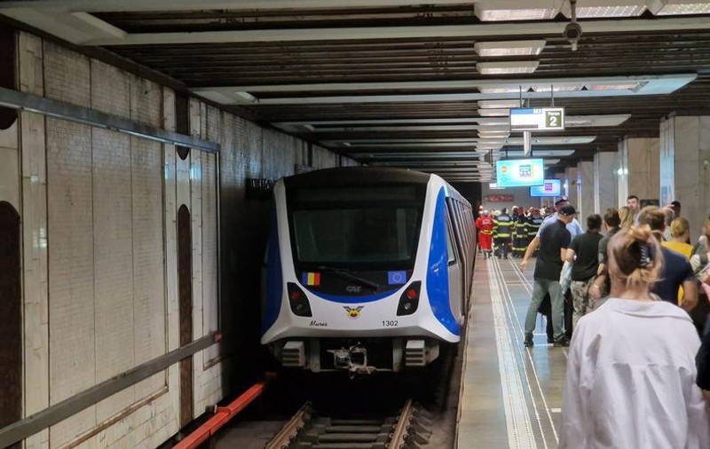 „Miros înțepător” în stațiile de metrou Constantin Brâncuşi şi Râul Doamnei. ISU a efectuat măsurători