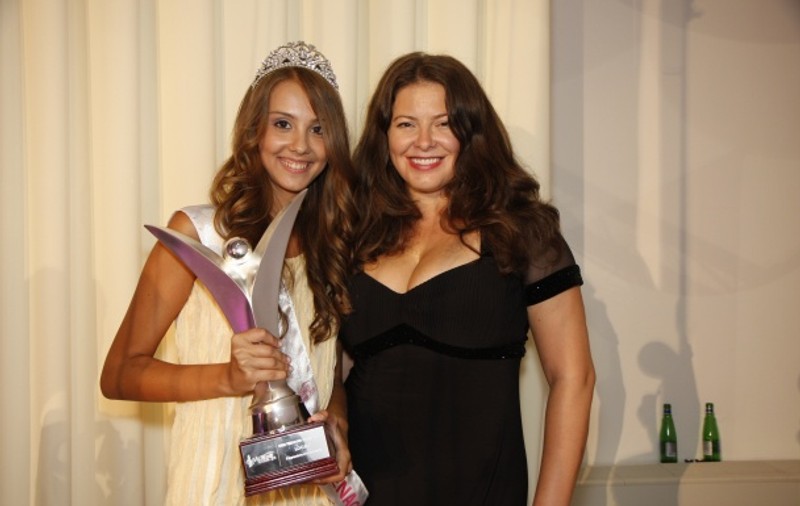 Diana Codruţa Dinu, Miss Teenager 2011, a câştigat în Guatemala
