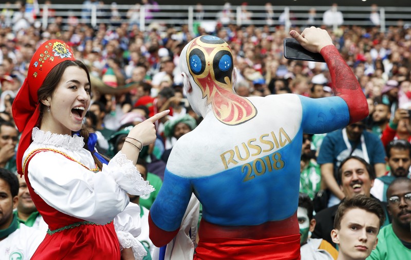Rusia lasă granițele deschise pentru fanii Cupei Mondiale 2018. Decretul lui Putin