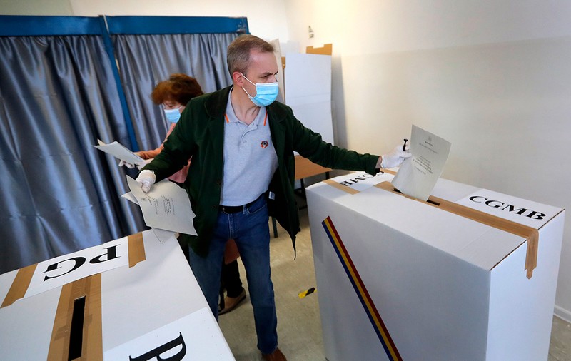 Votul este egal şi nimănui nu trebuie să-i fie imputat dreptul de a fi de dreapta sau de stânga, conservator sau progresist