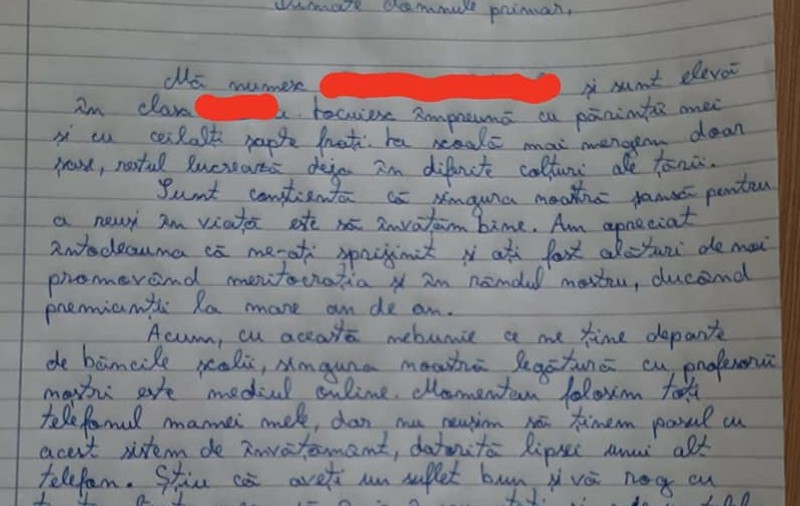 O elevă din Vaslui îi cere primarului să-i cumpere smartphone pentru cursurile online. Promite că i-l va plăti din alocație