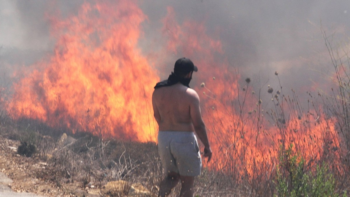 Incendiu izbucnit în Liban în urma unui atac israelian Foto: Profimedia