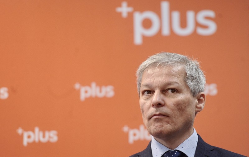 Dacian Cioloş, după ce Firea i-a cerut lui Nicuşor Dan teste antidrog şi COVID: "Nu vreţi să faceţi un test poligraf cu întrebarea aţi luat şpagă?"
