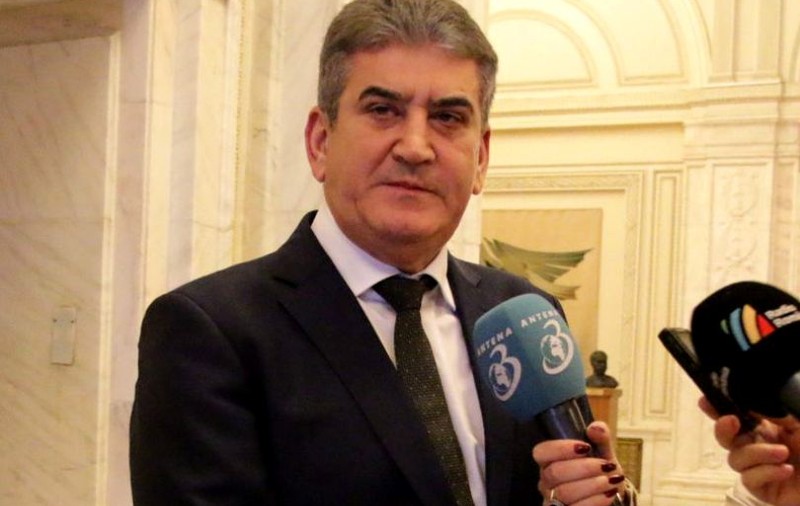 Liviu Dragnea i-a cerut sprijinul lui Gabriel Oprea, pentru a deveni președinte PSD. “M-am întâlnit cu ei și i-am convins să-l voteze”