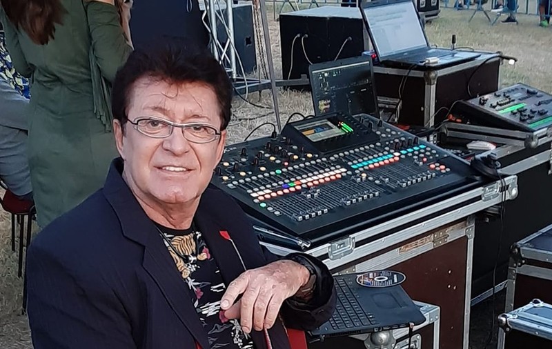 Gabriel Dorobanțu a-ncurcat datele și-a ajuns la concert cu o zi mai devreme. “Bine că nu s-a întâmplat să vin după”