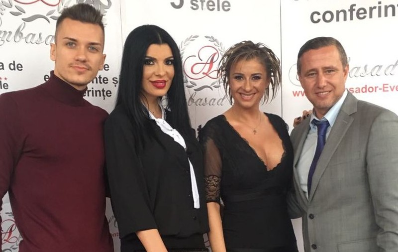 FOTOGRAFII EXCLUSIVE! Cum a apărut Andreea Tonciu la cheful de pomină al nașului ei