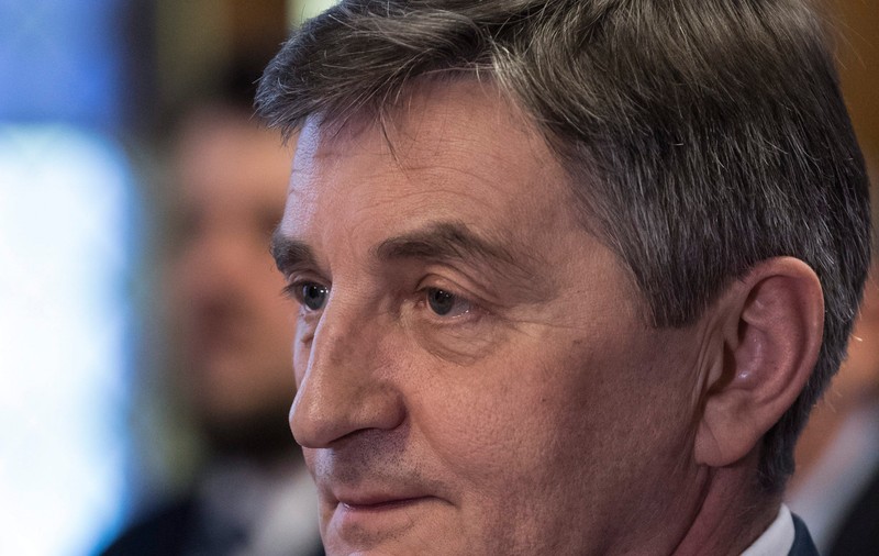 Președintele Parlamentului Poloniei demisionează după ce i s-a reproșat că a utilizat avioanele guvernamentale pentru deplasări în scopuri personale