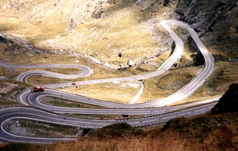 Găsită moartă într-o prăpastie de lângă Transfăgărăşan