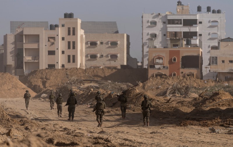 Tancurile israeliene au încercuit estul orașului Rafah, în timp ce ONU „face planuri pentru cel mai rău scenariu”. Netanyahu: „Vom lupta cu unghiile”