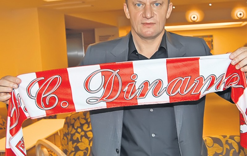 Dorinel Munteanu, noul şef de haită, este plătit de Dinamo cu 200.000 € pe an