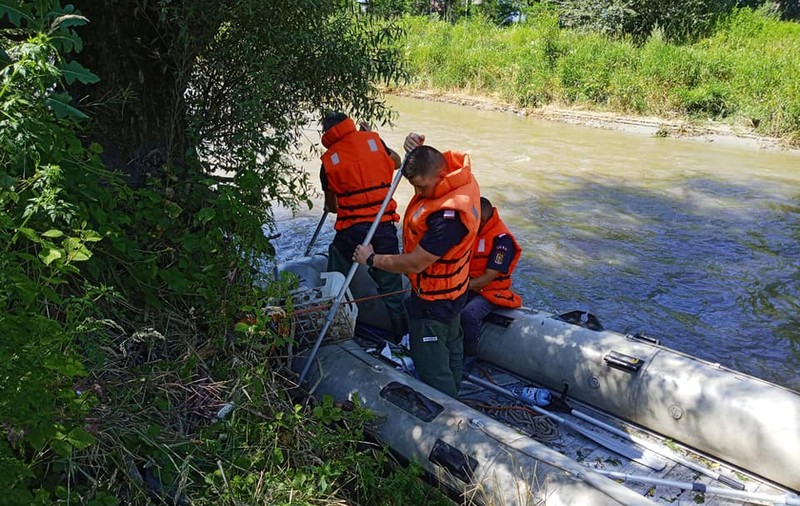 Fetiţa de 4 ani dispărută în râul Cibin, găsită decedată după opt zile de căutări