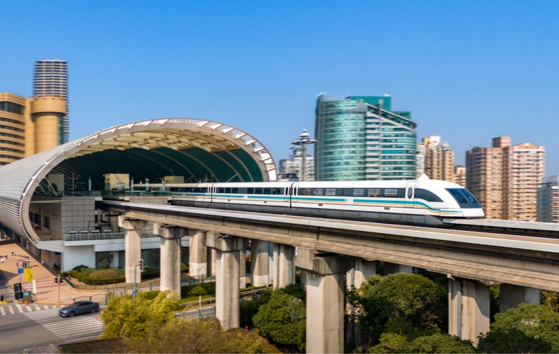 Trenul de mare viteză din China care ajunge la 800 km/h în cinci secunde