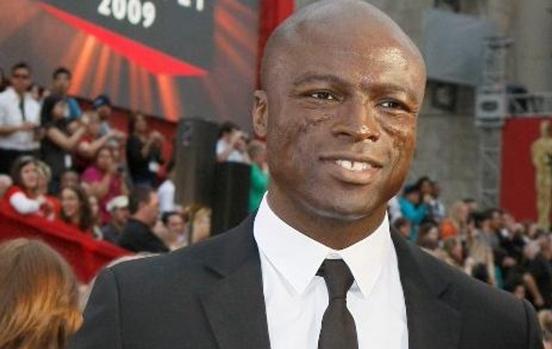 Deşi a anunţat oficial despărţirea de Heidi Klum, Seal încă poartă verigheta! FOTO