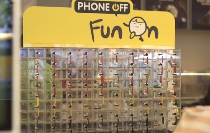 McDonalds se oferă să țină sub cheie smartphoneurile persoanelor care doresc să petreacă mai mult timp cu familia