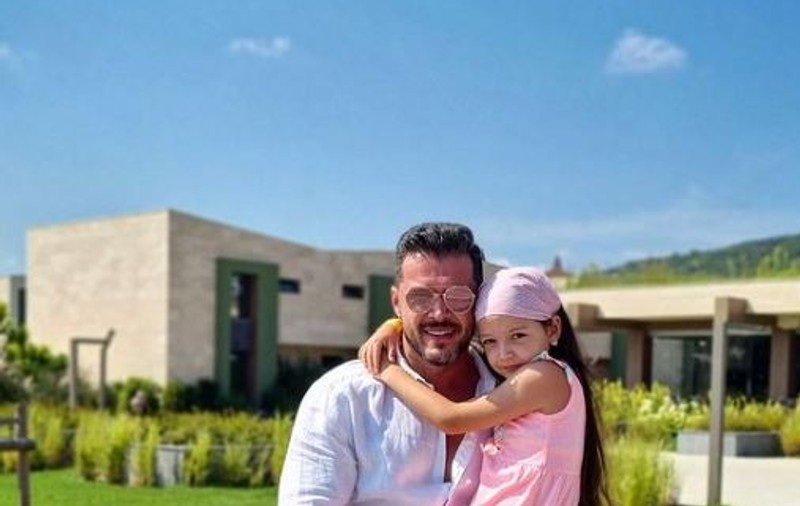 Victor Slav, pus în dificultate de fiica lui, Sofia: „Ea face programul, pentru că e șefă”