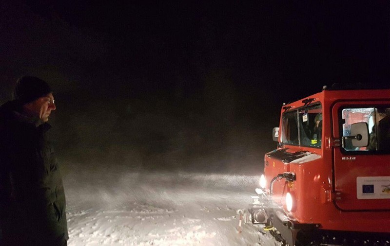 “Noaptea, ca plugarii” | Moștenire la deszăpezire, fără licitație, în județul Galați