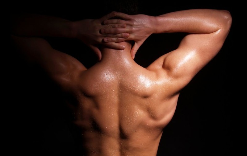 Americanii au ”descoperit” că cel mai mare site de escorte masculine din lume e un ”bordel pe Internet”! Şapte bărbaţi arestaţi pentru prostituţie