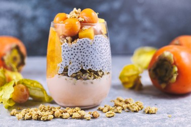 Budinca de chia cu physalis