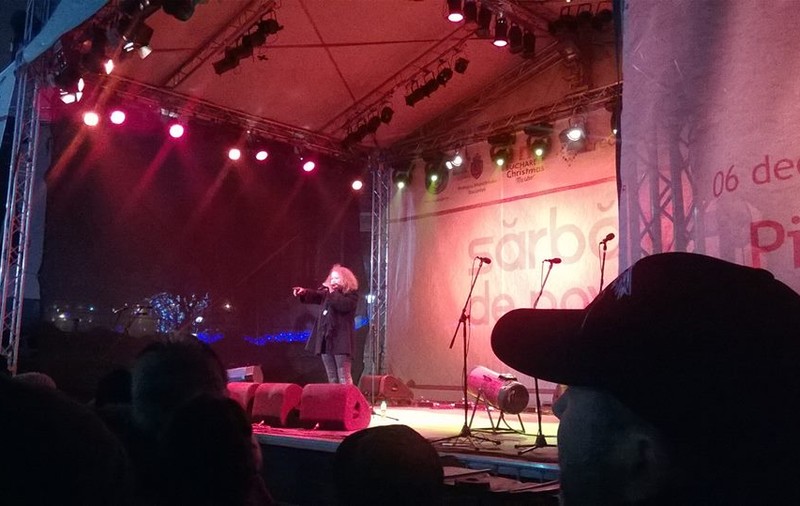 SĂRBĂTORI FERICITE! Concert extraordinar de Crăciun în Piaţa Universităţii