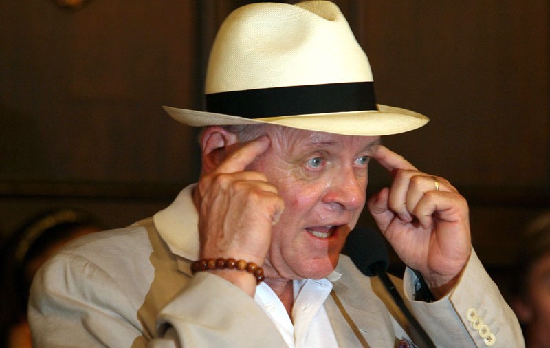 Anthony Hopkins: "Londra e al dracului de plictisitoare"